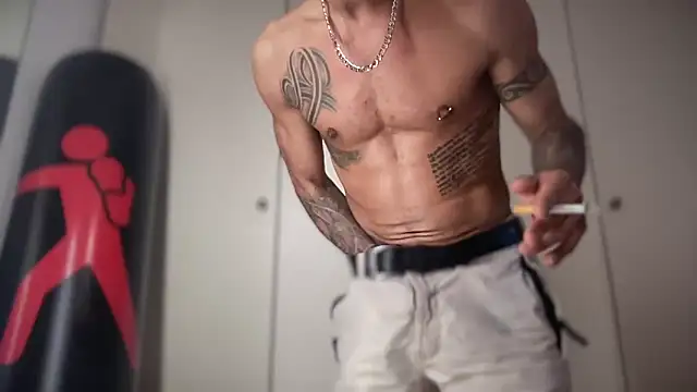 Snapshot of JSYMON chatting on 02/05/26, 06:04 JSYMON online show from 02/05/26, 06:04