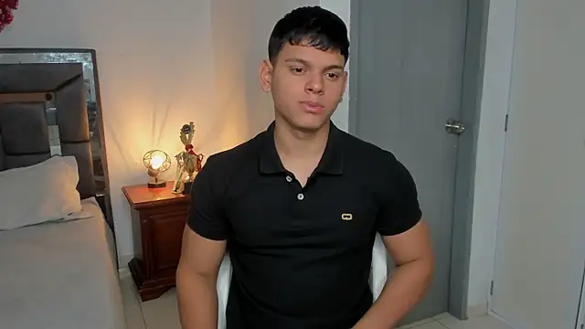 stefan leenox online show from 02/09/26, 07:23