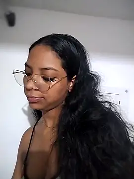 KATALINA SANTANA  online show from 03/01/26, 11:38