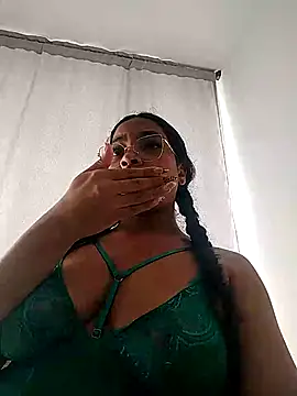 KATALINA SANTANA  online show from 04/18/26, 09:04