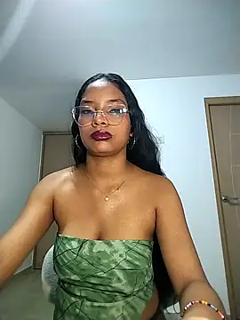 KATALINA SANTANA  online show from 05/10/26, 01:20