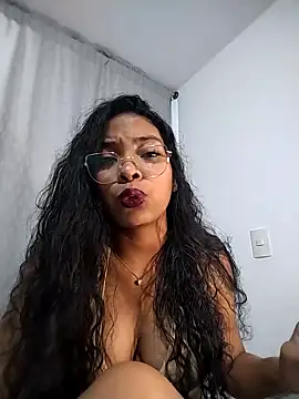 KATALINA SANTANA  online show from 04/28/26, 02:27