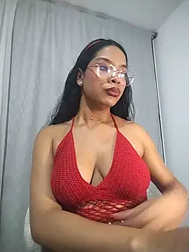 Snapshot of KATALINA_SANTANA_ chatting on 06/11/26, 01:05 KATALINA SANTANA online show from 06/11/26, 01:05