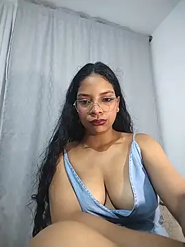Snapshot of KATALINA_SANTANA_ chatting on 06/04/26, 01:21 KATALINA SANTANA online show from 06/04/26, 01:21