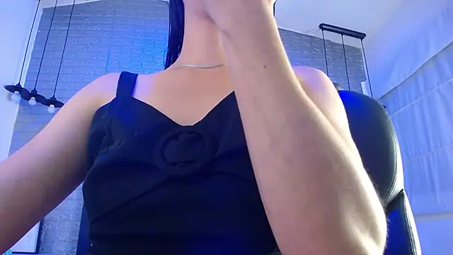 Nicolleth tk online show from 02/10/26, 07:46