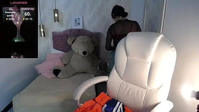 Nicolleth tk online show from 03/03/26, 03:13