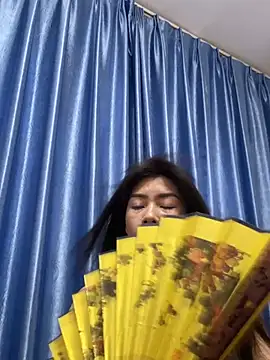 Snapshot of Miss_me29 chatting on 03/20/26, 03:29 Miss me29 online show from 03/20/26, 03:29