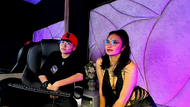 velvet mystic online show from 04/24/26, 02:13