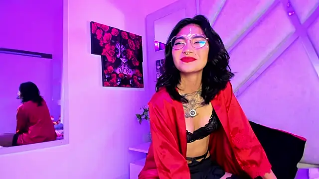 Snapshot of velvet_mystic chatting on 01/17/26, 03:43 velvet mystic online show from 01/17/26, 03:43