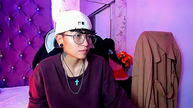 velvet mystic online show from 06/03/26, 04:13