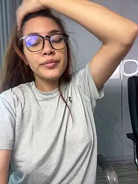CrystalFairy007 online show from 05/16/26, 03:49