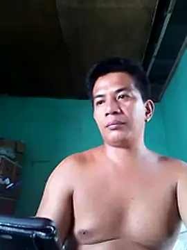 Snapshot of Nathaniel_xx chatting on 06/22/26, 04:53 Nathaniel xx online show from 06/22/26, 04:53