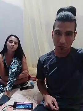 Rodrigohernan19 online show from 05/05/26, 02:36