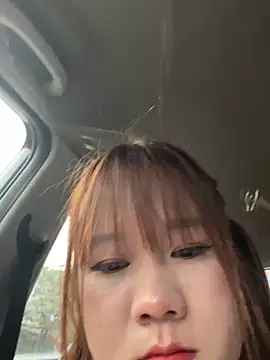 Snapshot of Liness101 chatting on 02/19/26, 12:18 Liness101 online show from 02/19/26, 12:18