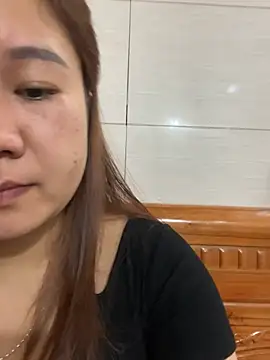 Snapshot of Liness101 chatting on 02/23/26, 01:51 Liness101 online show from 02/23/26, 01:51