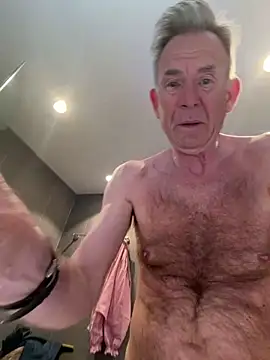 Pierre4tjyxx online show from 04/10/26, 04:30