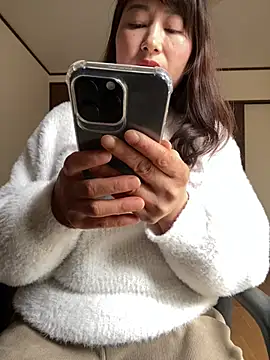 69 yuna 69 online show from 01/11/26, 04:52