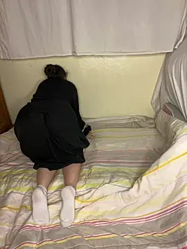 Elkinga nana online show from 05/13/26, 12:28