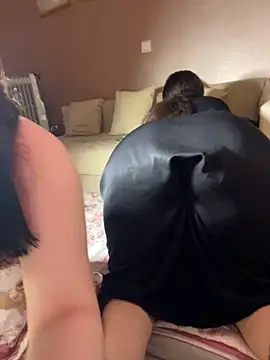 Elkinga nana online show from 04/14/26, 12:48