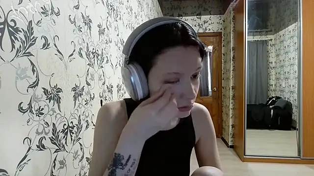 LxayBloom online show from 03/31/26, 12:51