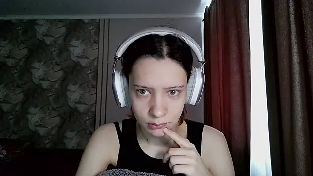 LxayBloom online show from 02/28/26, 05:51