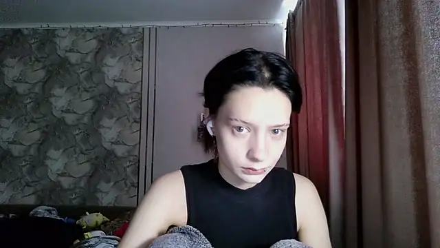 LxayBloom online show from 02/16/26, 09:19