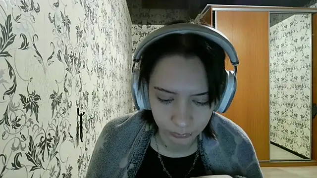 LxayBloom online show from 04/15/26, 02:39