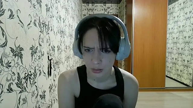 LxayBloom online show from 04/13/26, 12:03