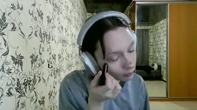 LxayBloom online show from 04/07/26, 09:22