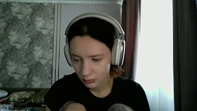 LxayBloom online show from 02/22/26, 09:44