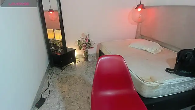 ZoeFox5 online show from 02/09/26, 11:08