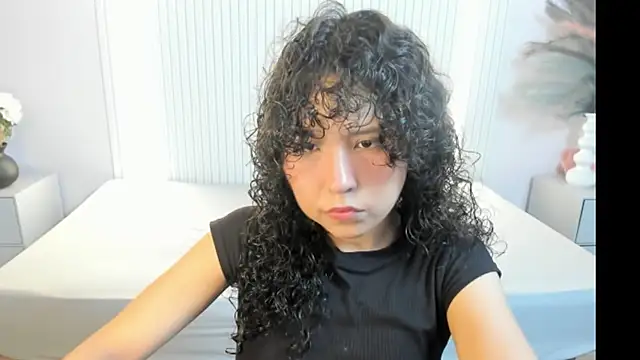 ZoeFox5 online show from 01/11/26, 12:12