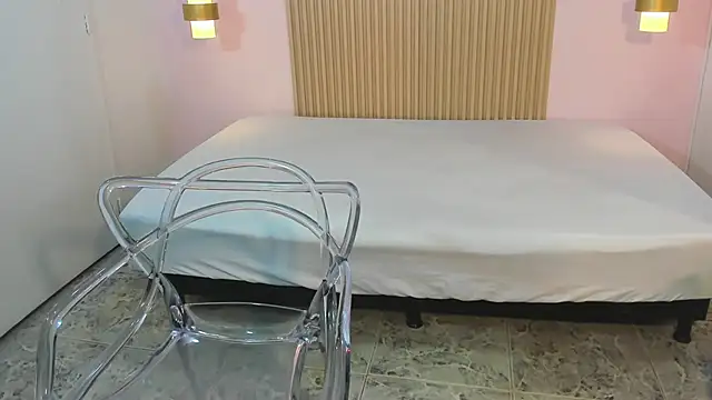 ZoeFox5 online show from 01/15/26, 02:42