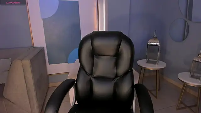 Snapshot of GiannaWatson chatting on 06/10/26, 08:10 GiannaWatson online show from 06/10/26, 08:10