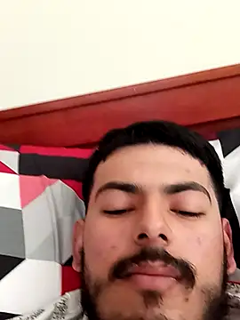 Snapshot of Mateotubbe chatting on 01/17/26, 12:31 Mateotubbe online show from 01/17/26, 12:31