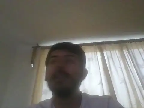 Snapshot of Mateotubbe chatting on 05/17/26, 09:37 Mateotubbe online show from 05/17/26, 09:37