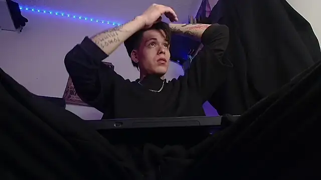 Anhony Muscle online show from 01/09/26, 01:29