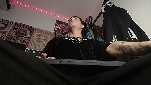 Snapshot of Anhony_Muscle chatting on 02/13/26, 03:28 Anhony Muscle online show from 02/13/26, 03:28