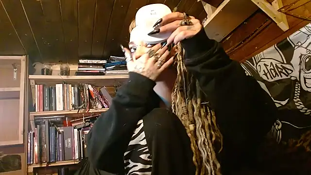 spiralhokkaido23 online show from 03/27/26, 06:22