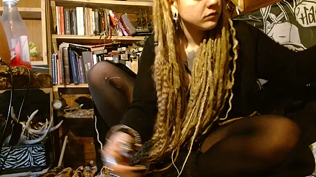 spiralhokkaido23 online show from 03/31/26, 08:49