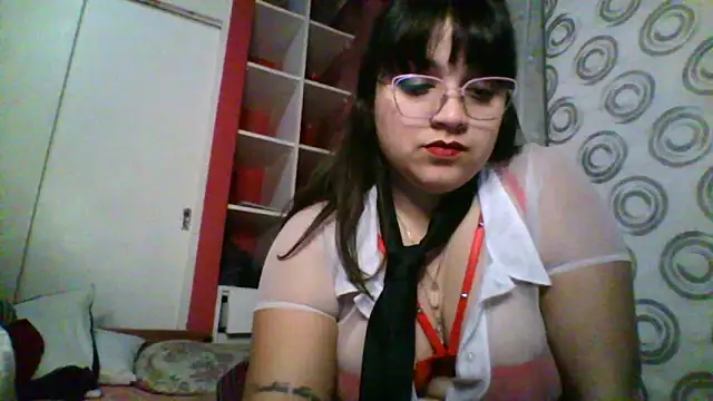 Snapshot of dulce_marrr chatting on 05/17/26, 06:02 dulce marrr online show from 05/17/26, 06:02