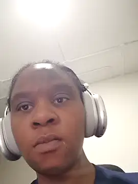 Snapshot of princess-boobz chatting on 02/24/26, 07:37 princess-boobz online show from 02/24/26, 07:37