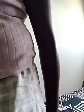 Snapshot of princess-boobz chatting on 02/18/26, 08:55 princess-boobz online show from 02/18/26, 08:55