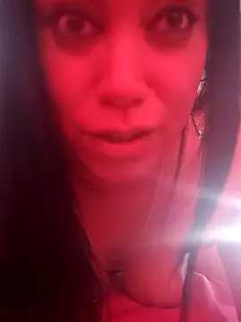 Snapshot of daaibabyxxx chatting on 02/02/26, 01:21 daaibabyxxx online show from 02/02/26, 01:21