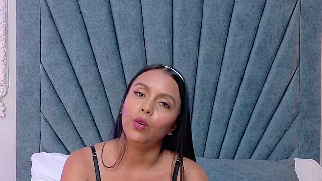 Celeste-Brown- online show from 01/12/26, 08:15