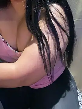 Lina Velvet  online show from 03/22/26, 04:27