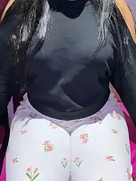 Lina Velvet  online show from 01/31/26, 07:12