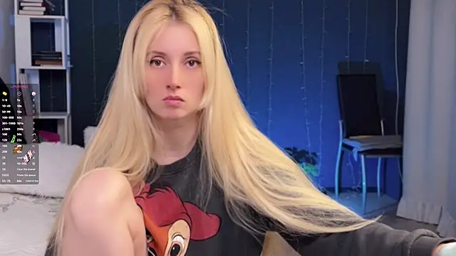 Snapshot of MyMouth chatting on 01/14/26, 04:43 MyMouth online show from 01/14/26, 04:43