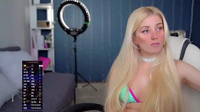 Snapshot of MyMouth chatting on 02/13/26, 10:48 MyMouth online show from 02/13/26, 10:48