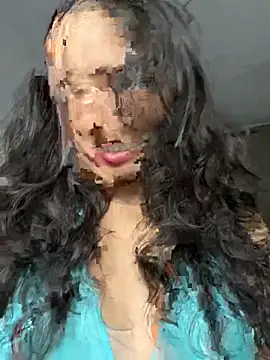 Snapshot of auroramooon chatting on 02/17/26, 03:04 auroramooon online show from 02/17/26, 03:04